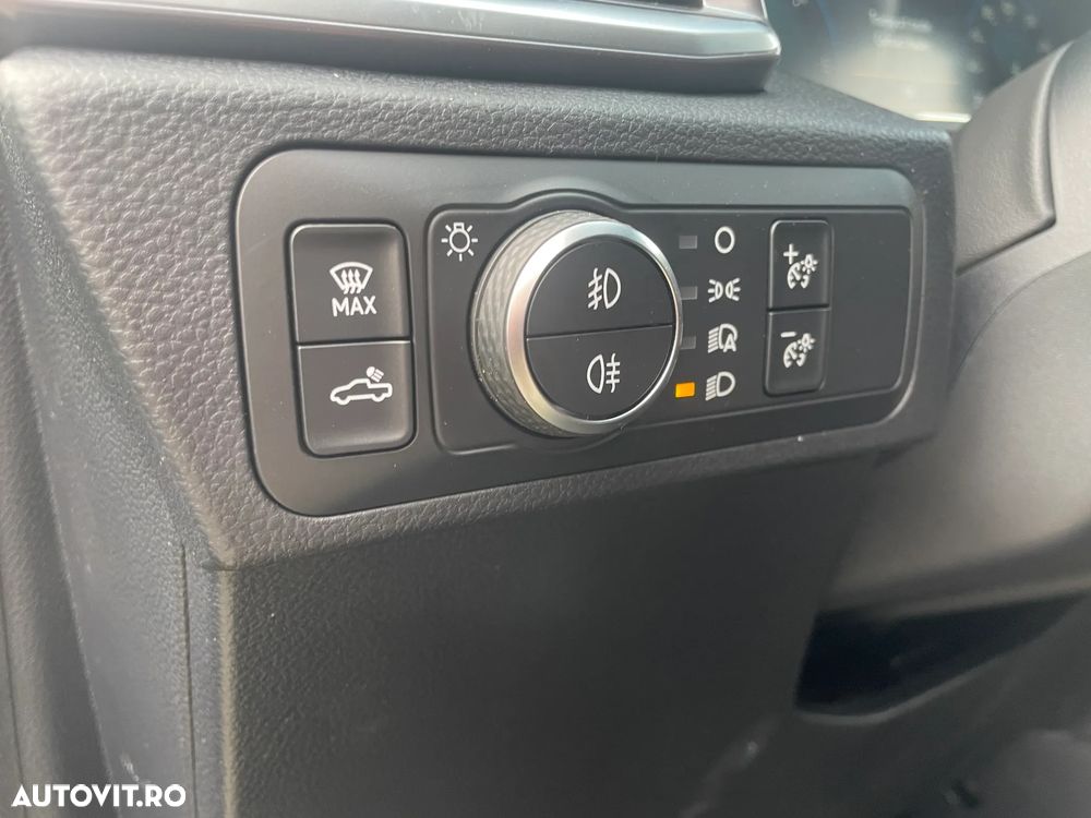 Volkswagen Amarok 3.0 TDI 241 CP 4M 10AT Style - 12