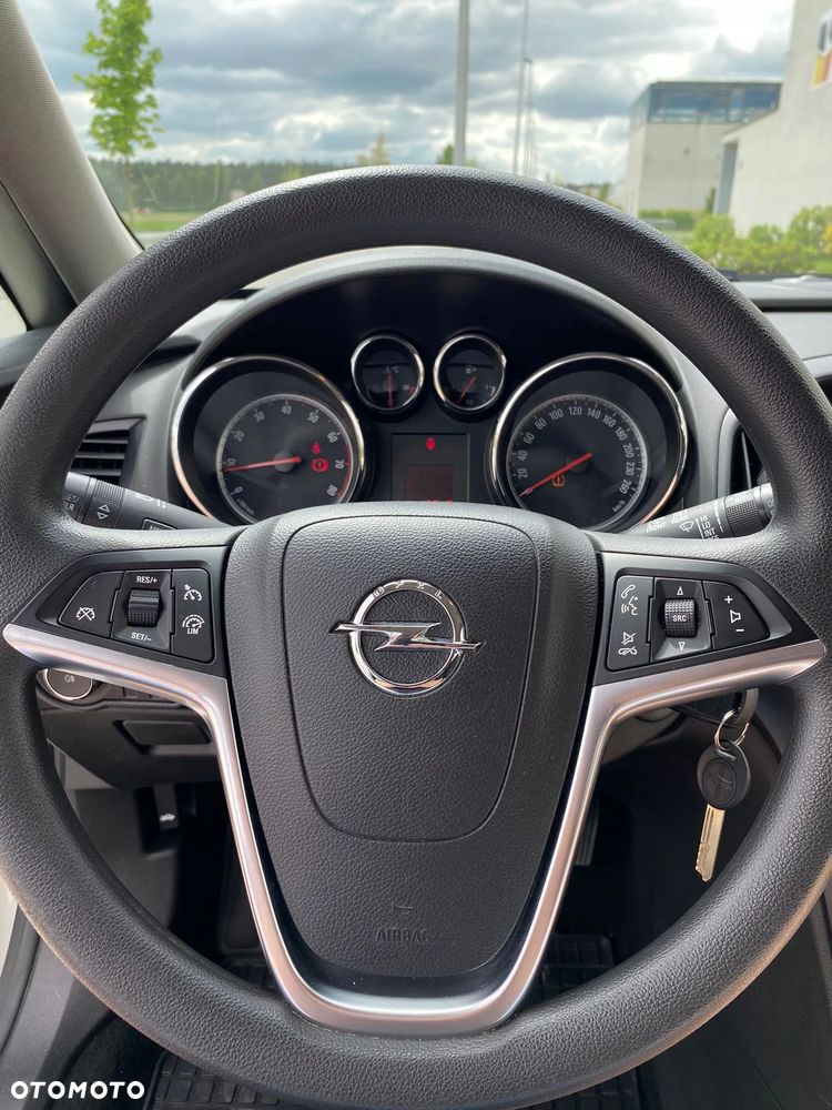 Opel Astra 1.4 T Essentia EU6 - 22