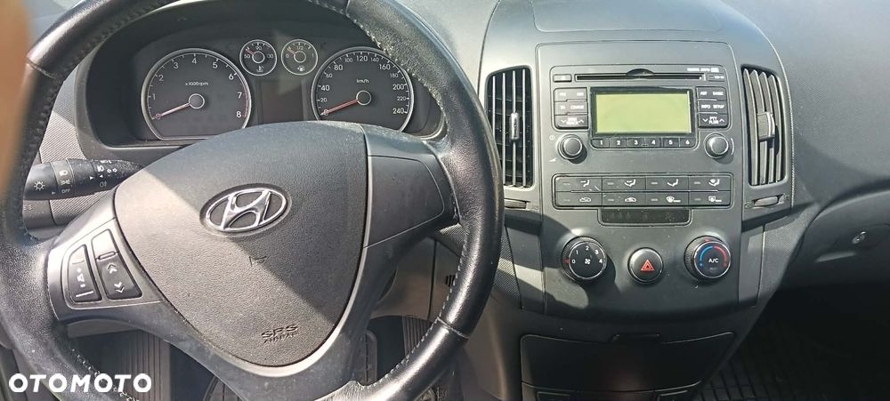 Hyundai i30 1.4 Base + EU5 - 3