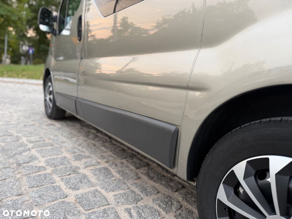 Opel Vivaro L1H1 2.7t - 12