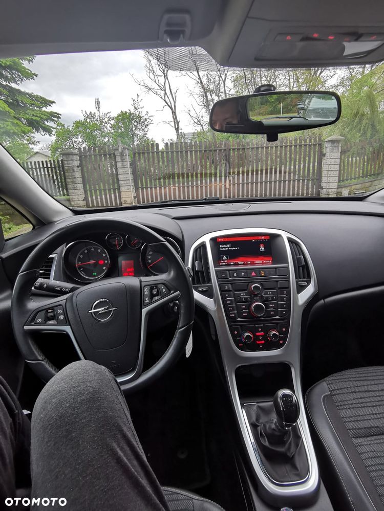 Opel Astra 1.4 Turbo Exklusiv - 16