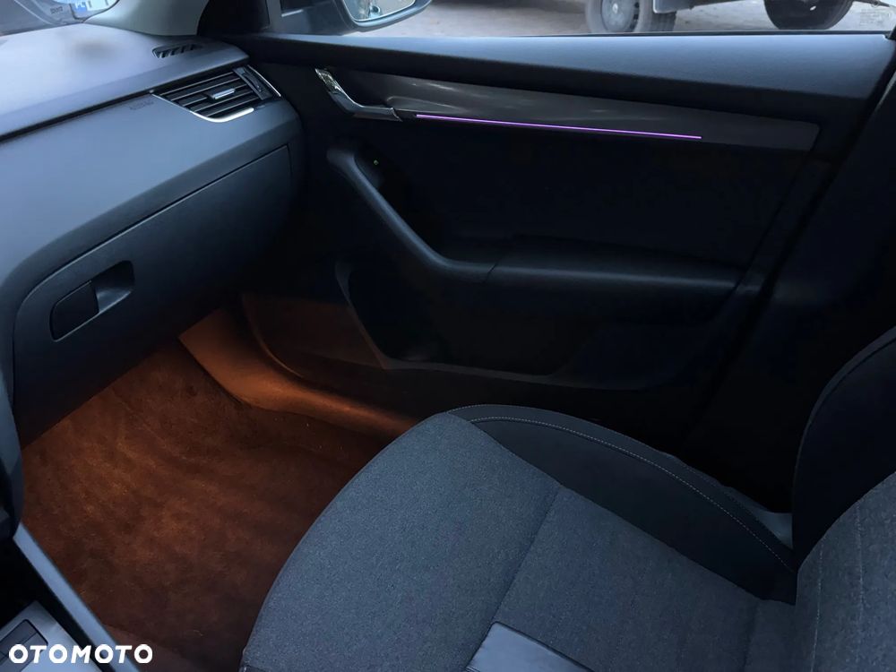 Skoda Octavia 1.6 TDI DSG Soleil - 7