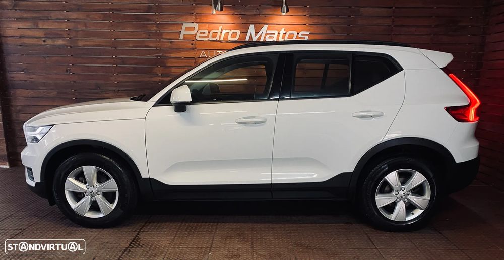 Volvo XC 40 1.5 T3 Momentum Core Geartronic - 3