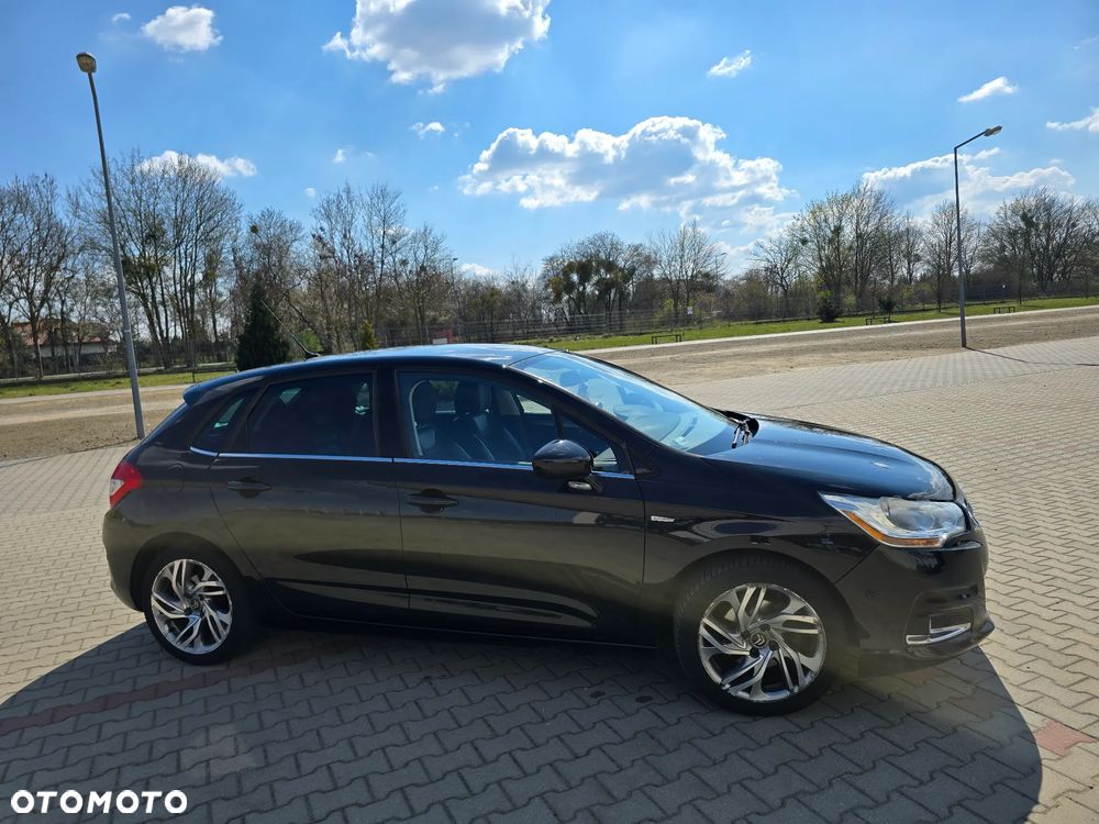 Citroën C4 VTi 120 Exclusive - 1