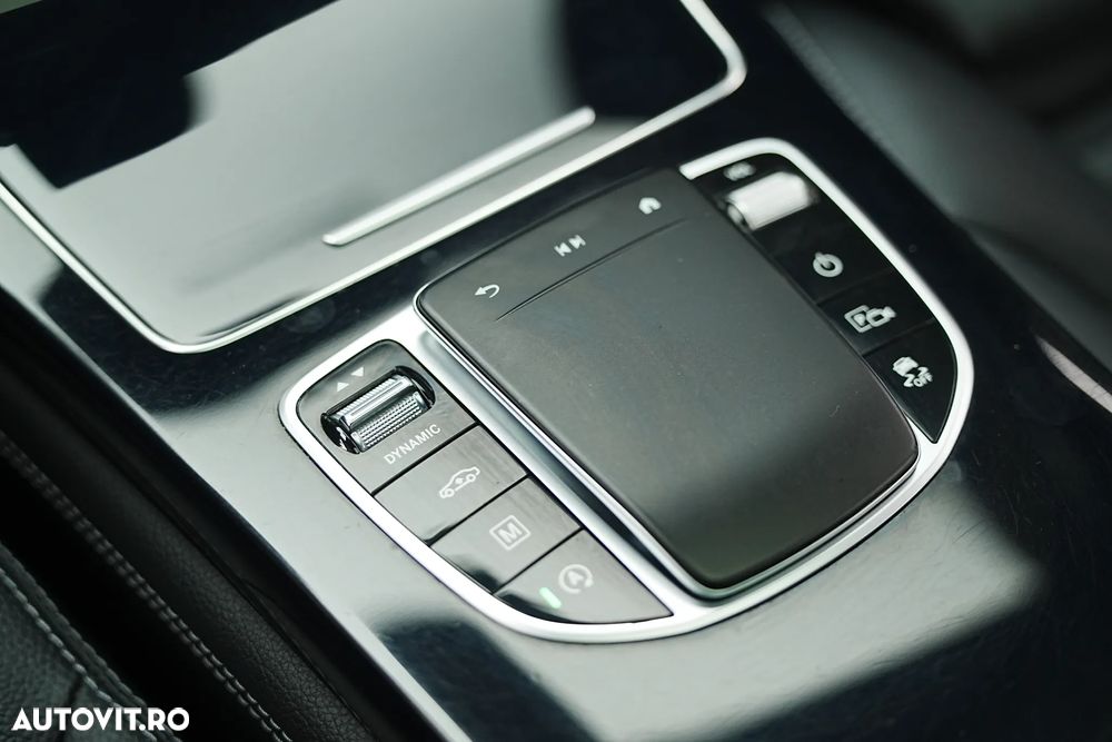 Mercedes-Benz GLC Coupe 200 d 4Matic 9G-TRONIC AMG Line - 28