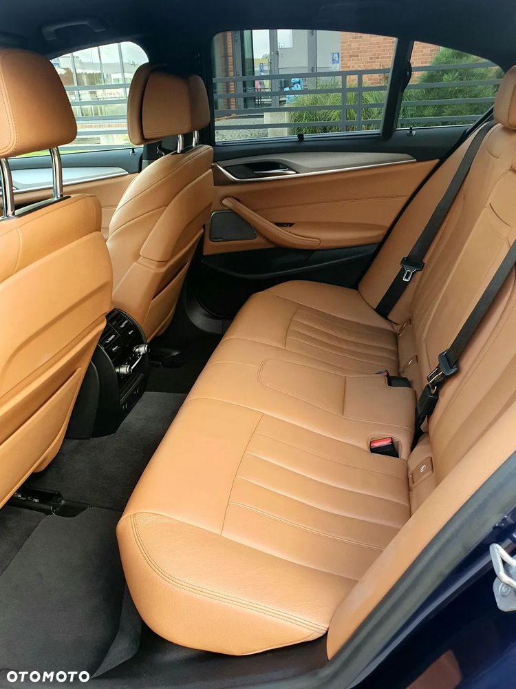 BMW Seria 5 540i xDrive M Sport sport - 28