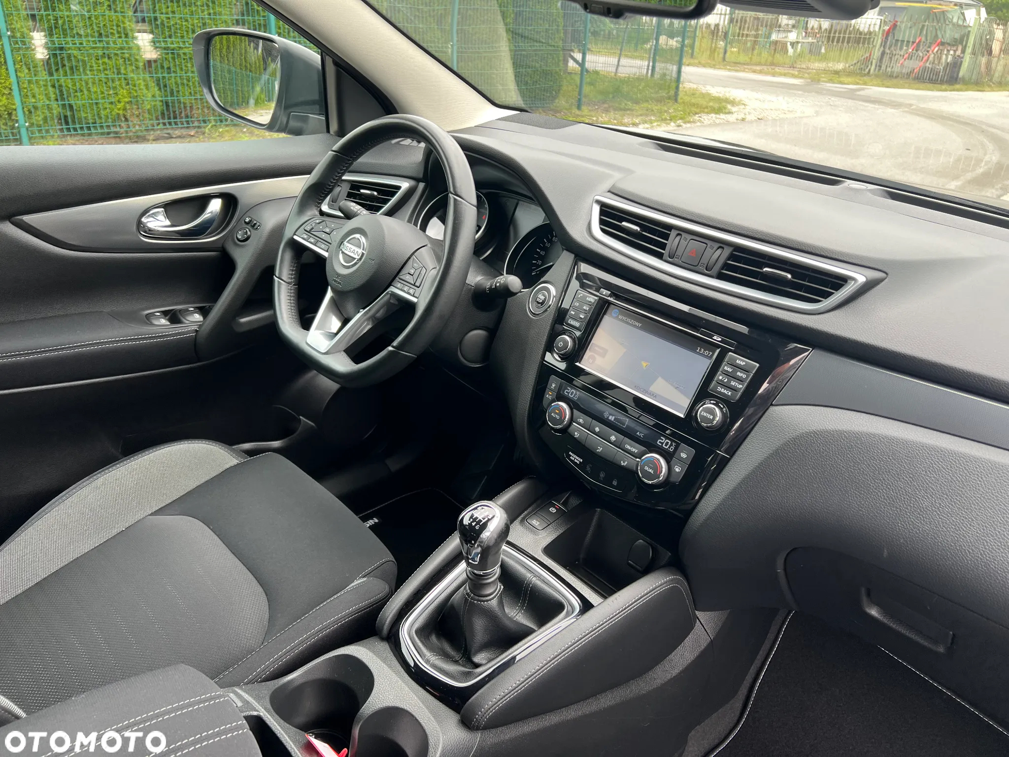 Nissan Qashqai 1.6 DIG-T N-Connecta - 35