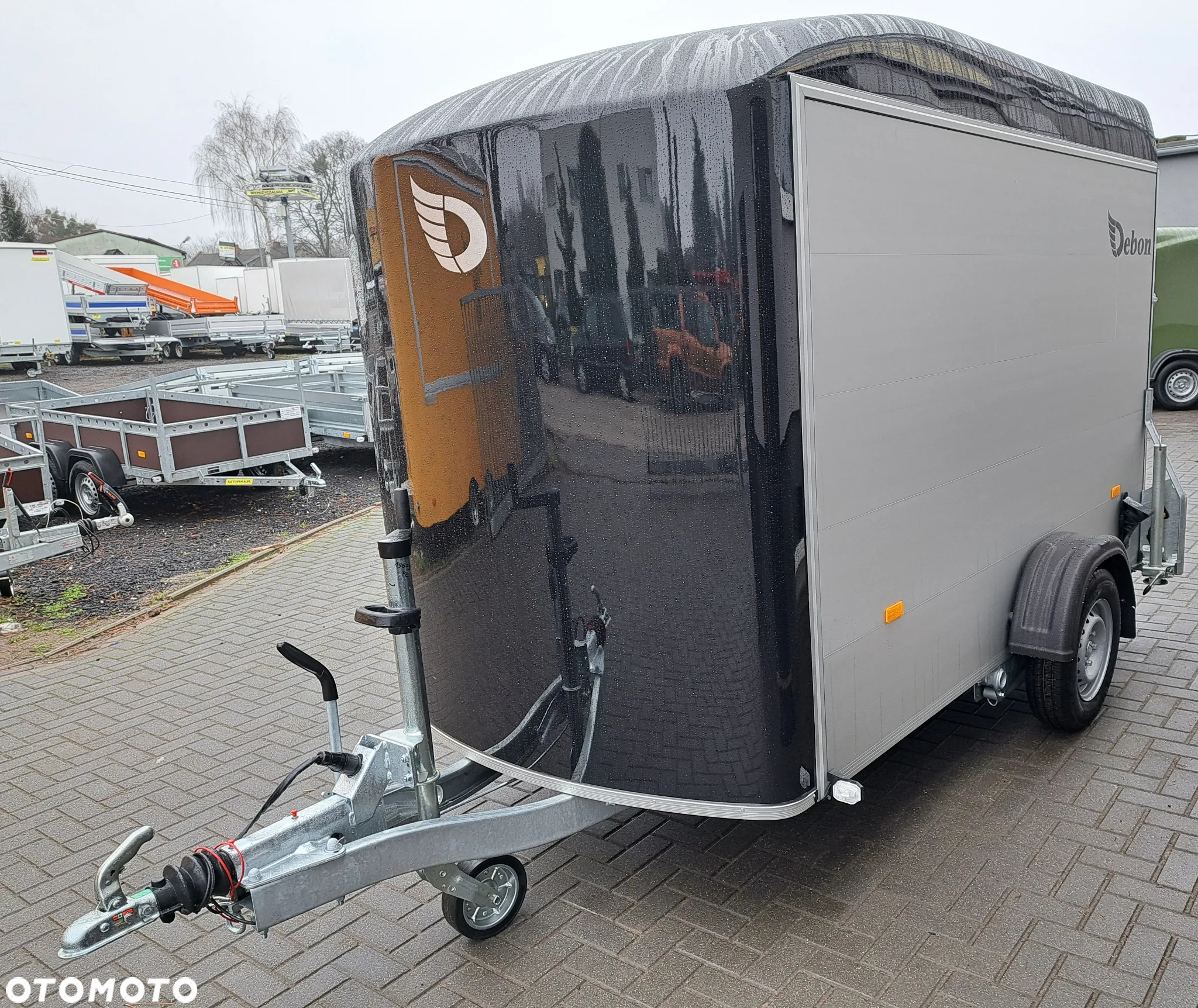 Debon FURGON 300 AL+D, DMC 1300 KG - 2