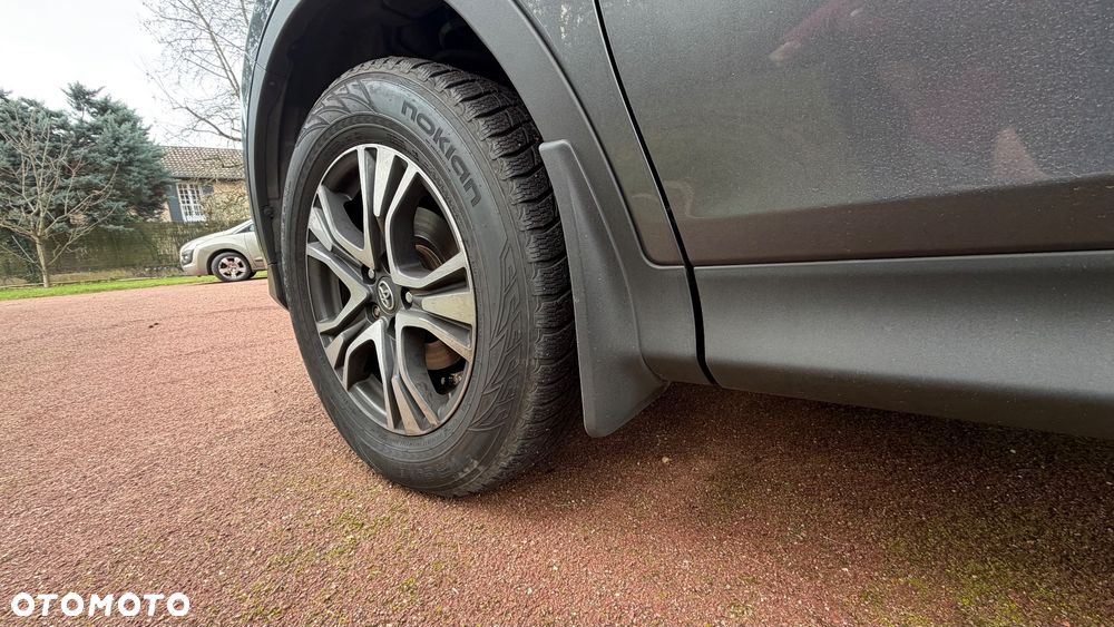 Toyota RAV4 2.0 D-4D Active - 7