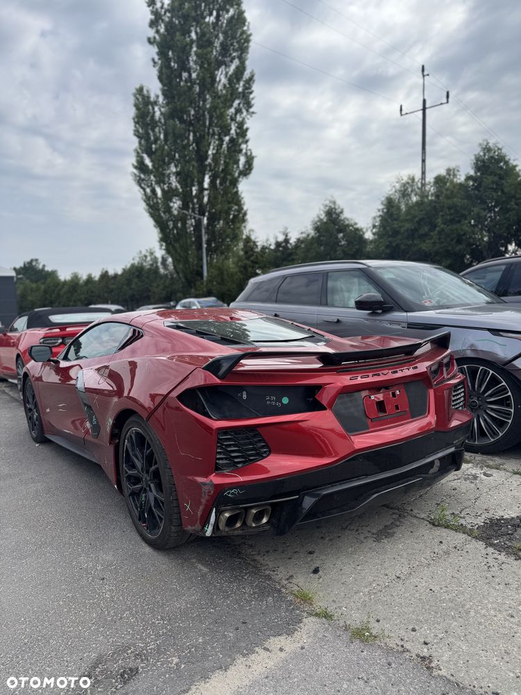Chevrolet Corvette - 6