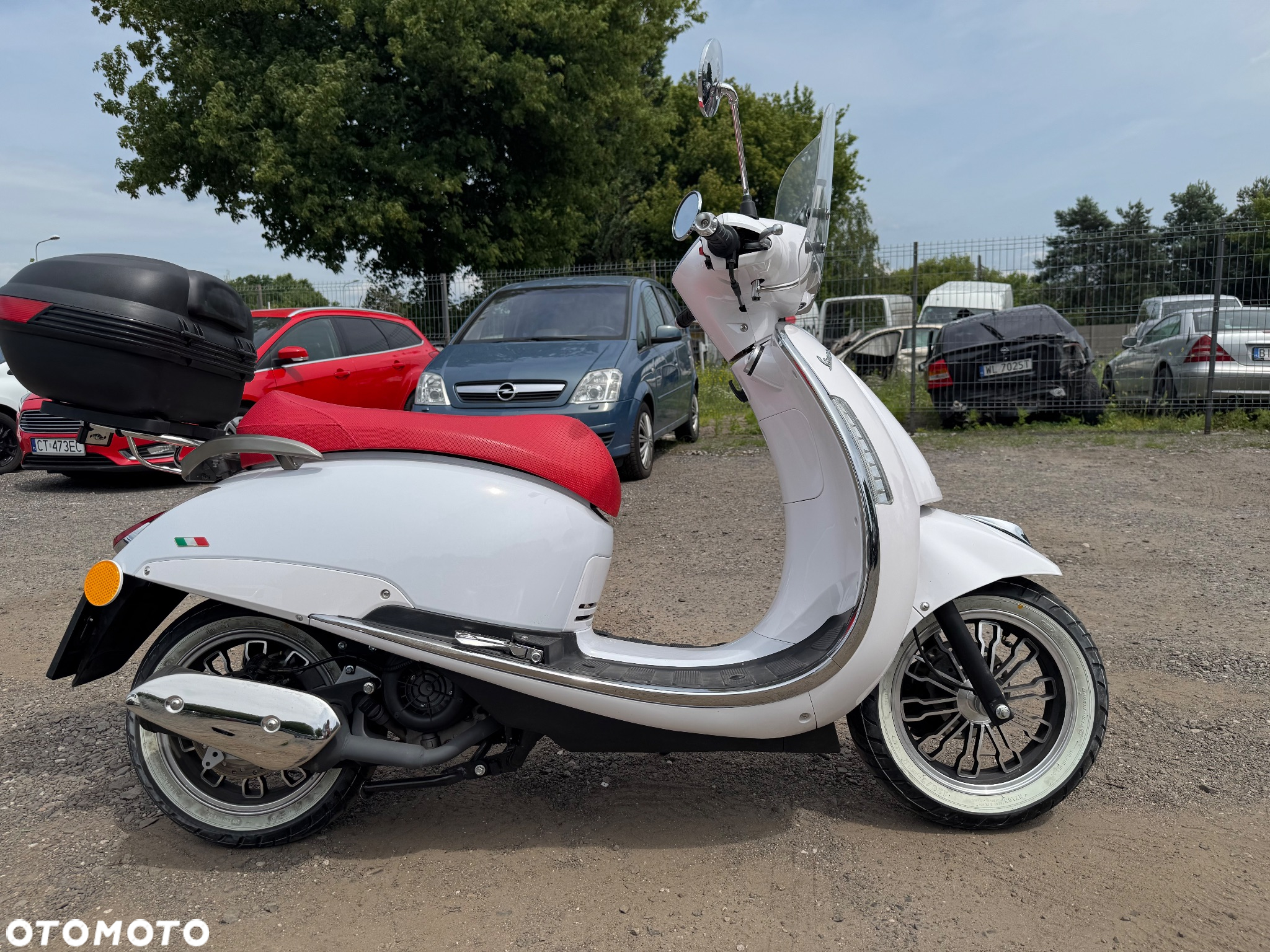 Piaggio Vespa - 6