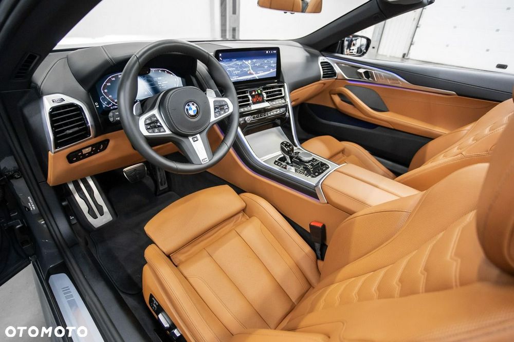 BMW Seria 8 840i - 23
