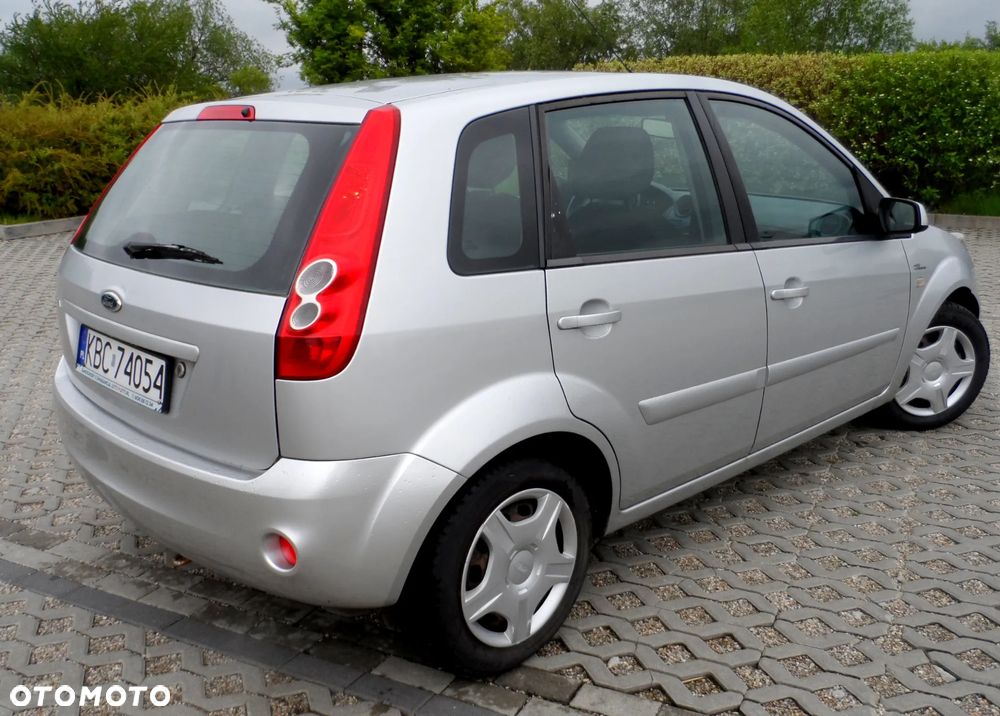 Ford Fiesta 1.4 Ambiente - 10