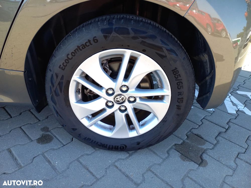 Toyota Yaris 1.5 VVT-i HSD Dynamic - 27