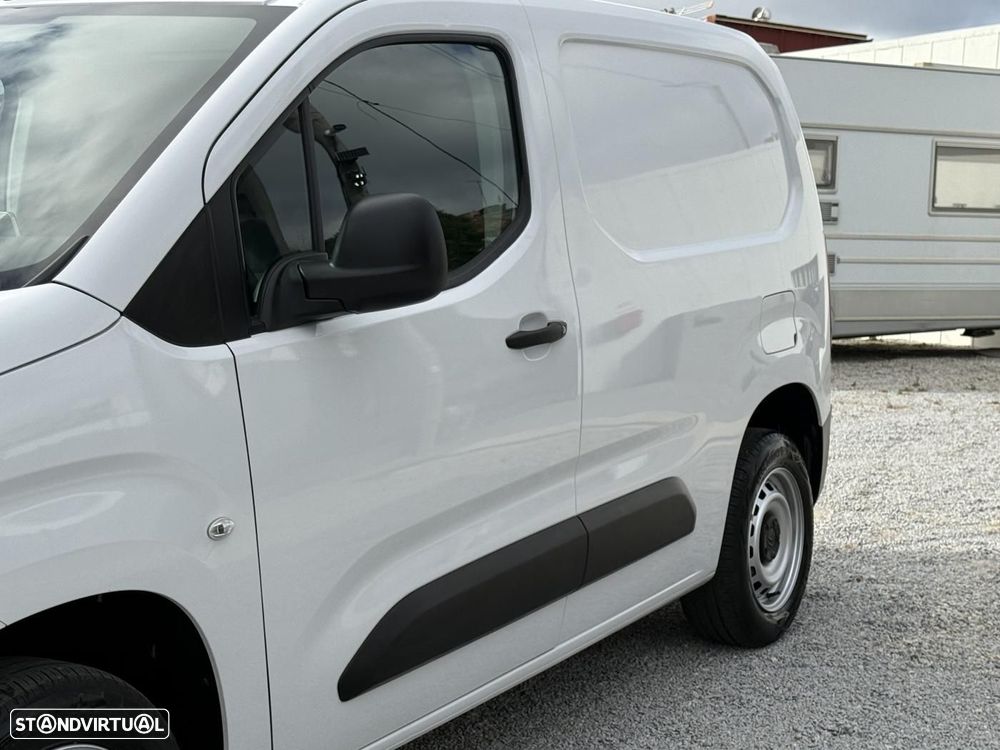 Citroën Berlingo BERLINGO 1.5 BLUE-HDI ECRÃ 3 Lug. IVA - 16