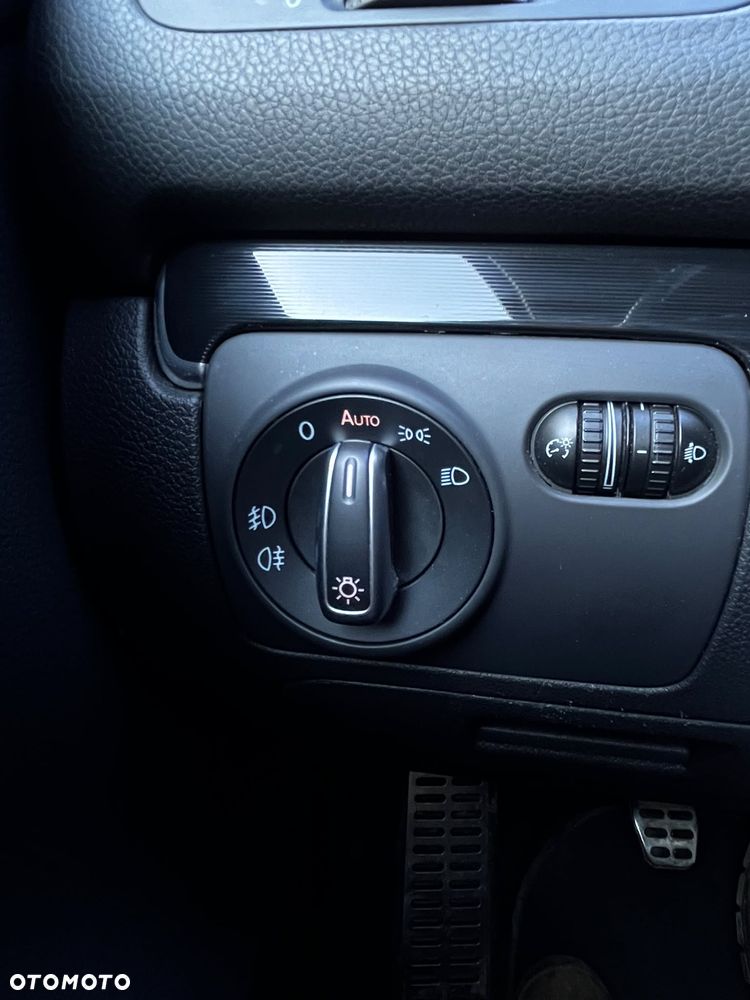 Volkswagen Golf - 21