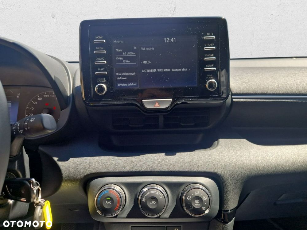 Toyota Yaris - 19