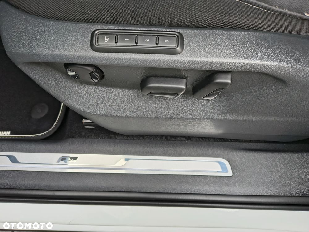 Volkswagen Tiguan 2.0 TDI SCR 4MOTION DSG Highline - 24
