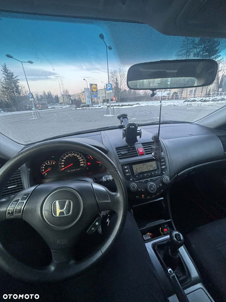 Honda Accord 2.0 Comfort - 9