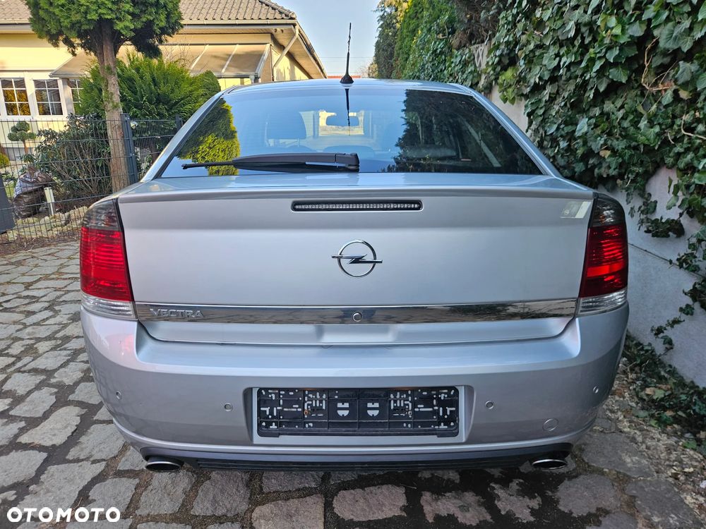 Opel Vectra 2.2 GTS - 5