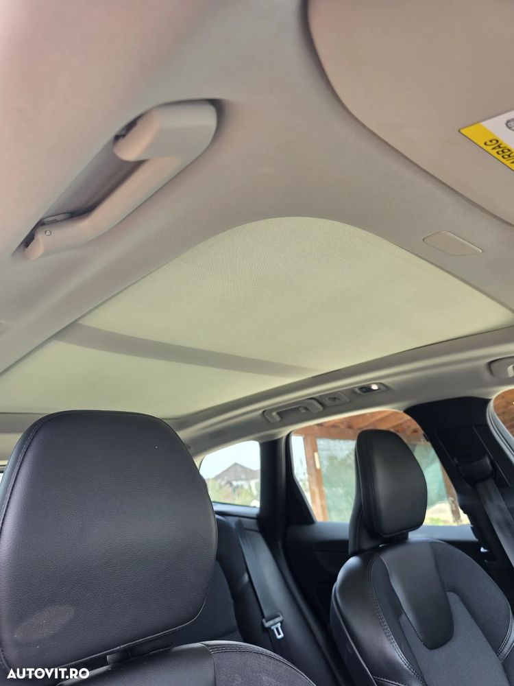 Volvo XC 60 T8 Twin Engine AWD Momentum - 14