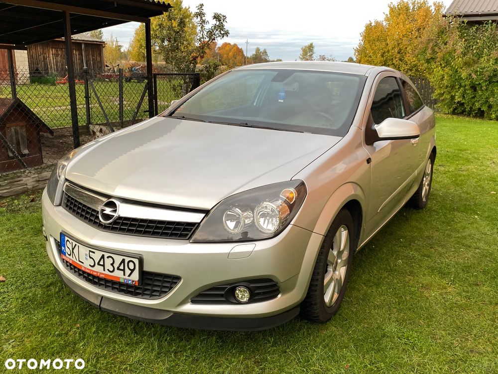 Opel Astra GTC 1.6 - 7