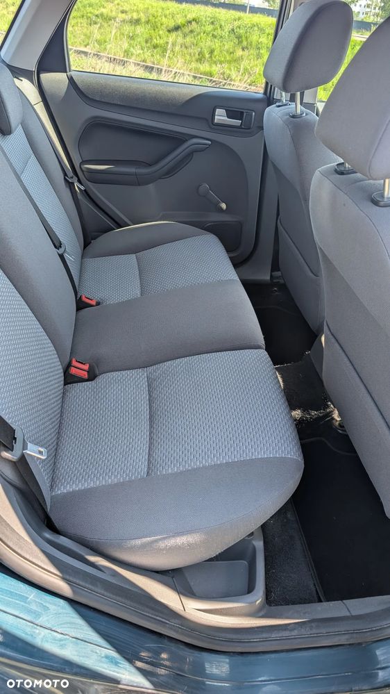 Ford Focus 1.6 FX Silver / Silver X - 22