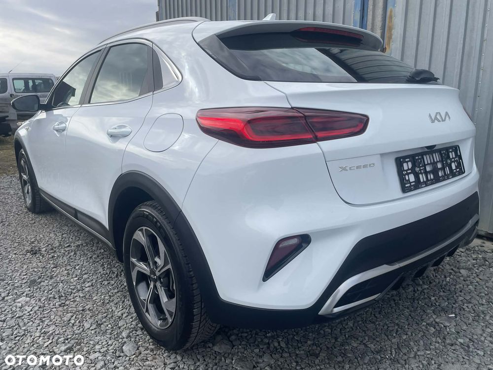 Kia XCeed 1.0 T-GDI L Business Line - 11