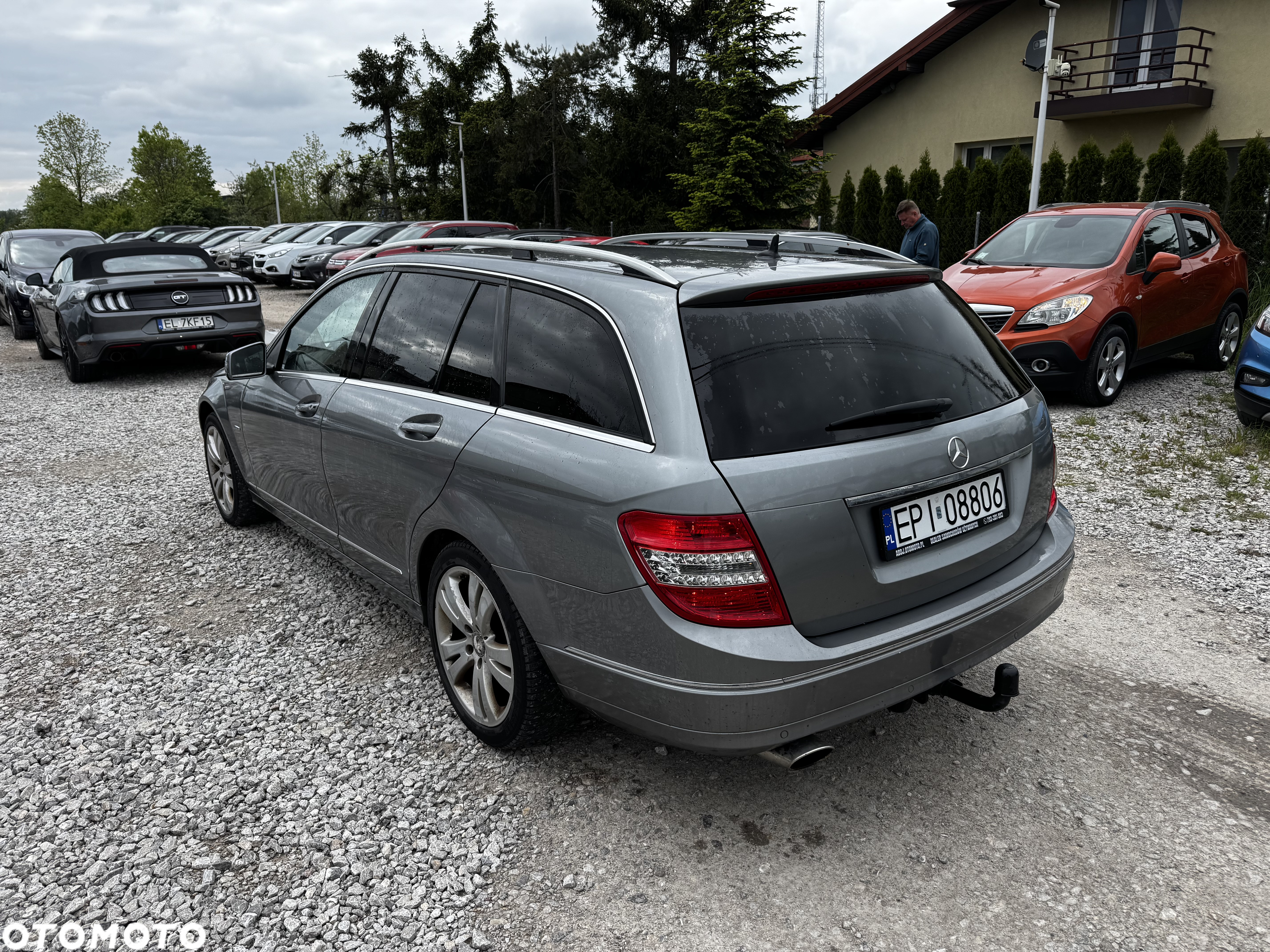 Mercedes-Benz Klasa C 250 CGI T Automatik BlueEFFICIENCY Avantgarde - 14