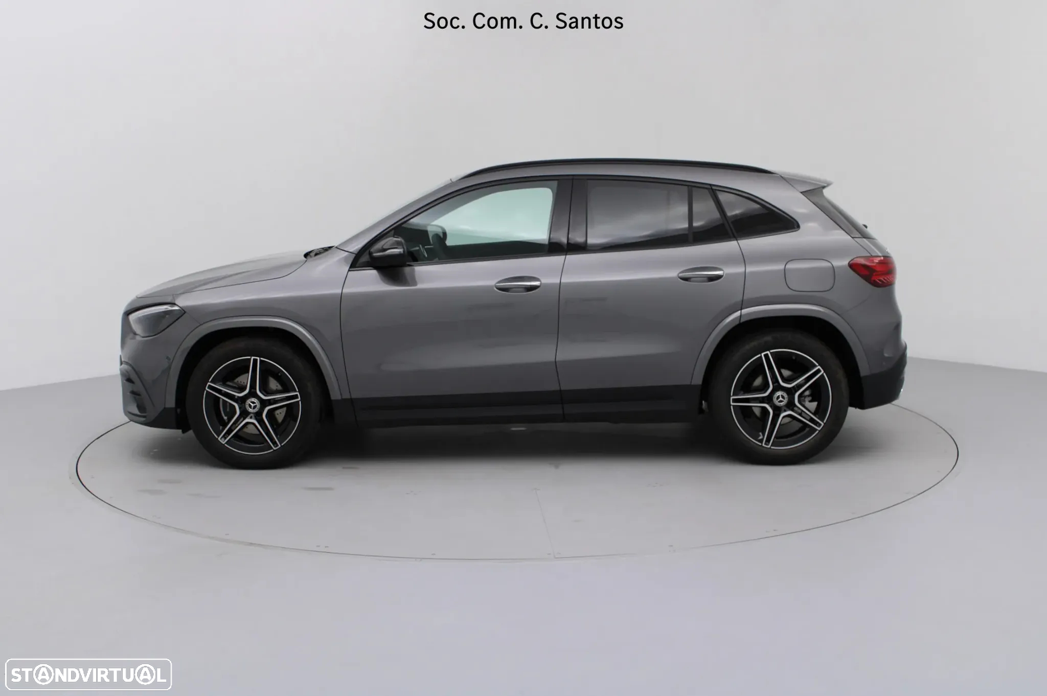 Mercedes-Benz GLA 180 d AMG Line - 4