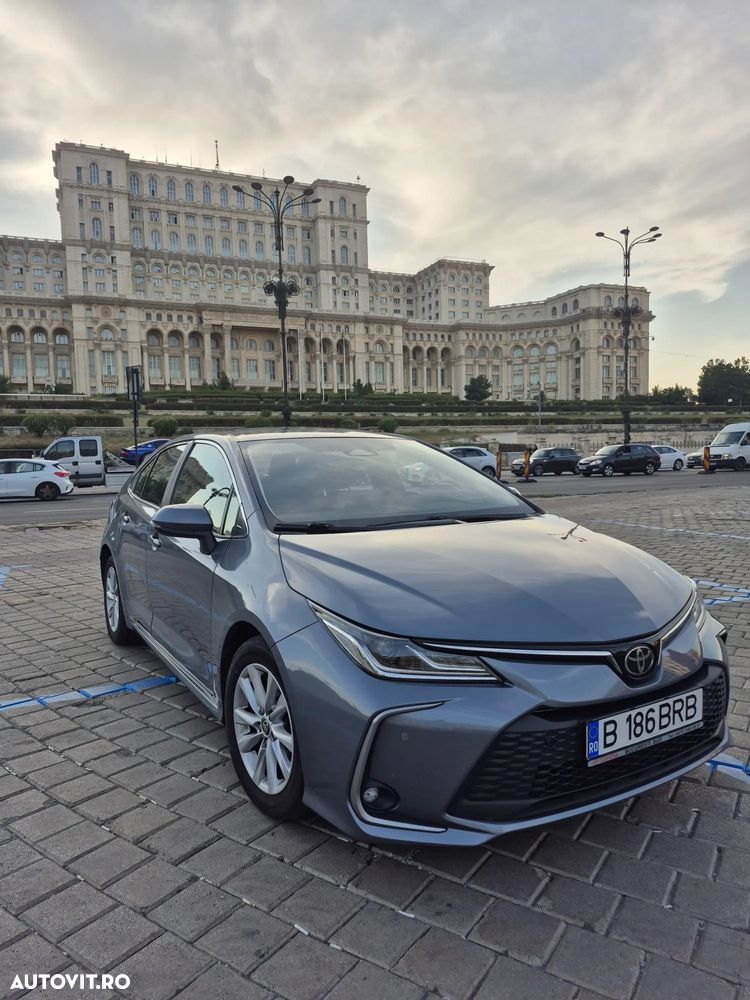 Toyota Corolla Sedan 1.5 TNGA CVT Business - 1