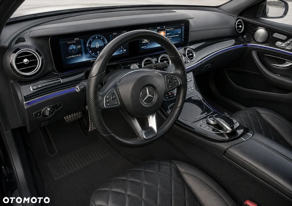 Mercedes-Benz Klasa E 350 D 4Matic 9G-TRONIC AMG Line - 4
