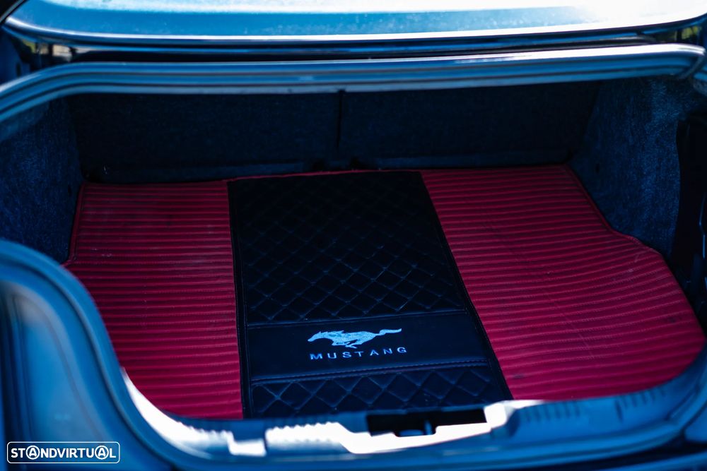 Ford Mustang 2.3i EcoBoost Aut. - 32