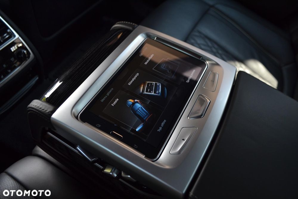 BMW Seria 7 750d xDrive sport - 30