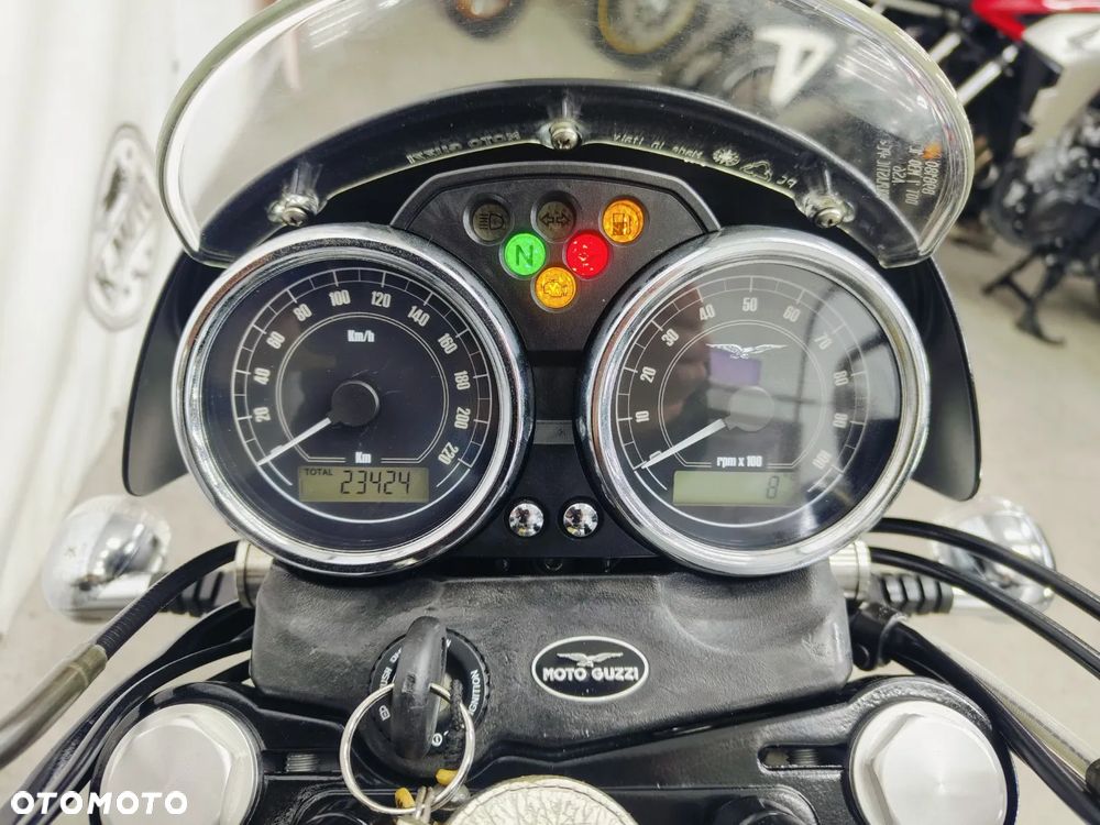 Moto Guzzi V7 - 14