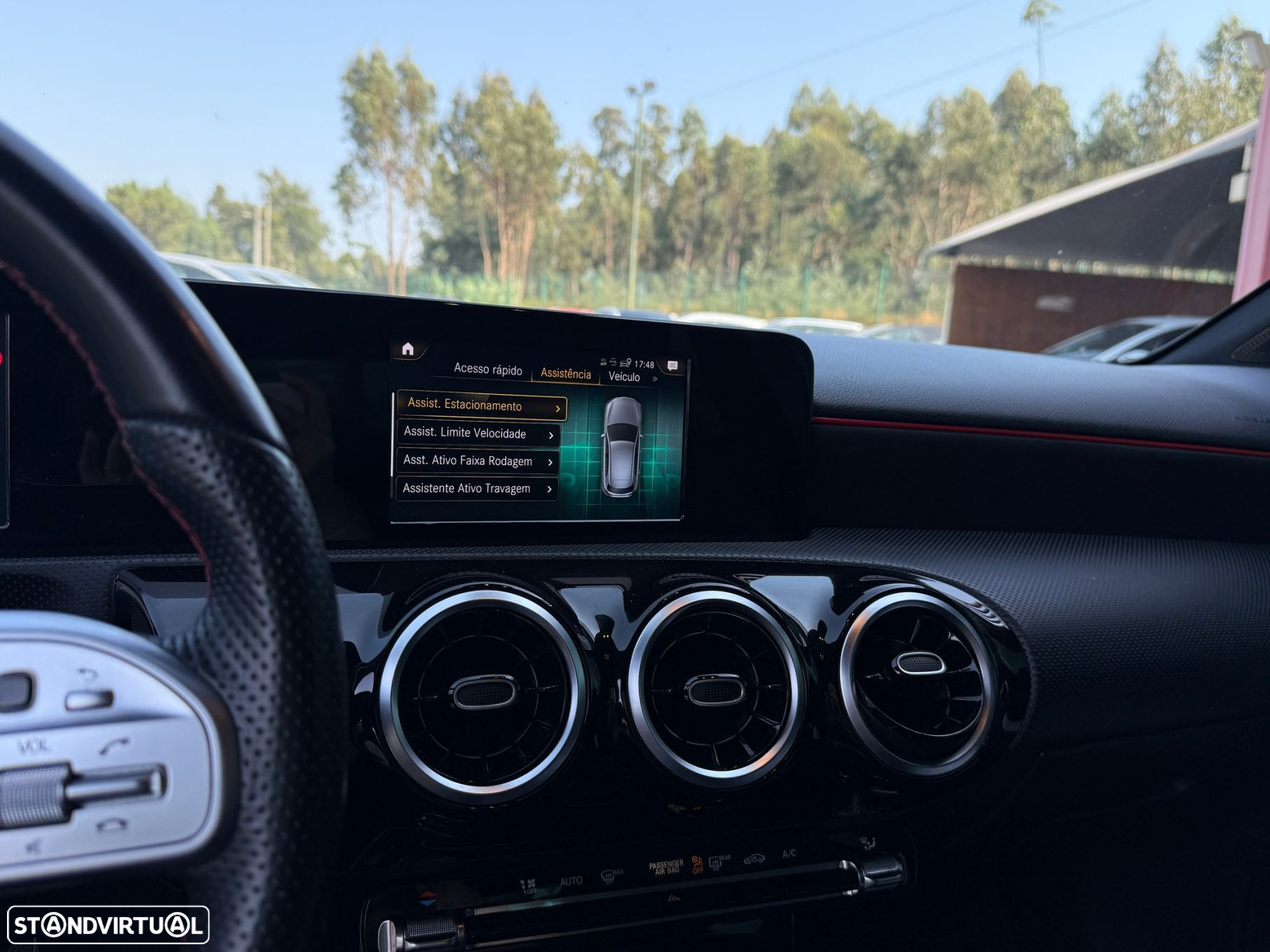 Mercedes-Benz A 160 AMG Line - 23