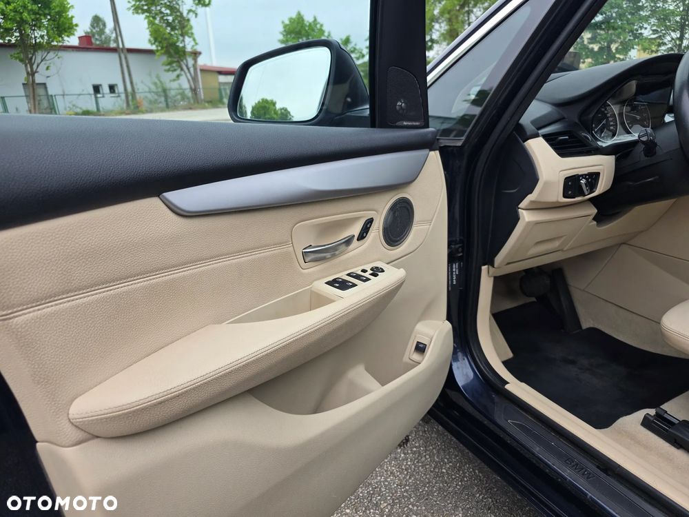 BMW Seria 2 220d Sport-Aut Sport Line - 26