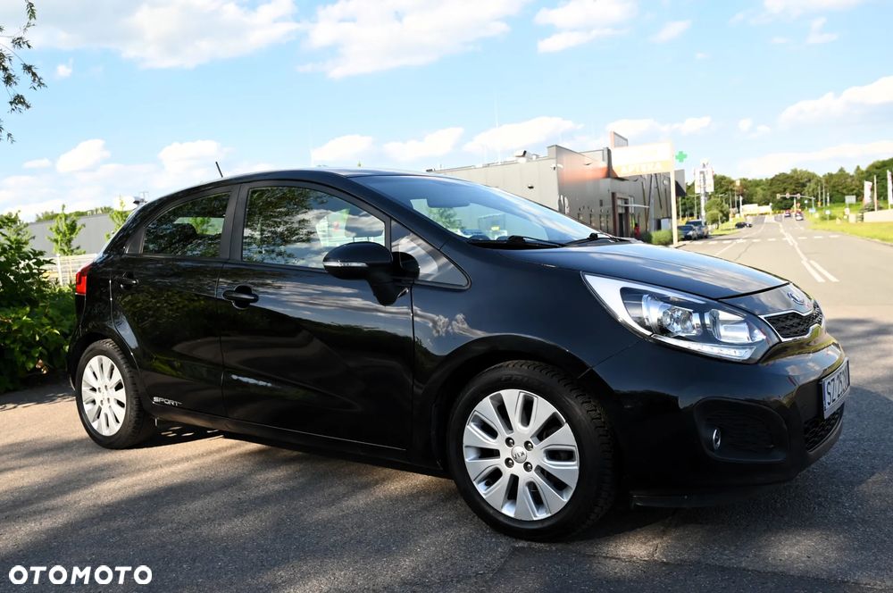 Kia Rio - 4