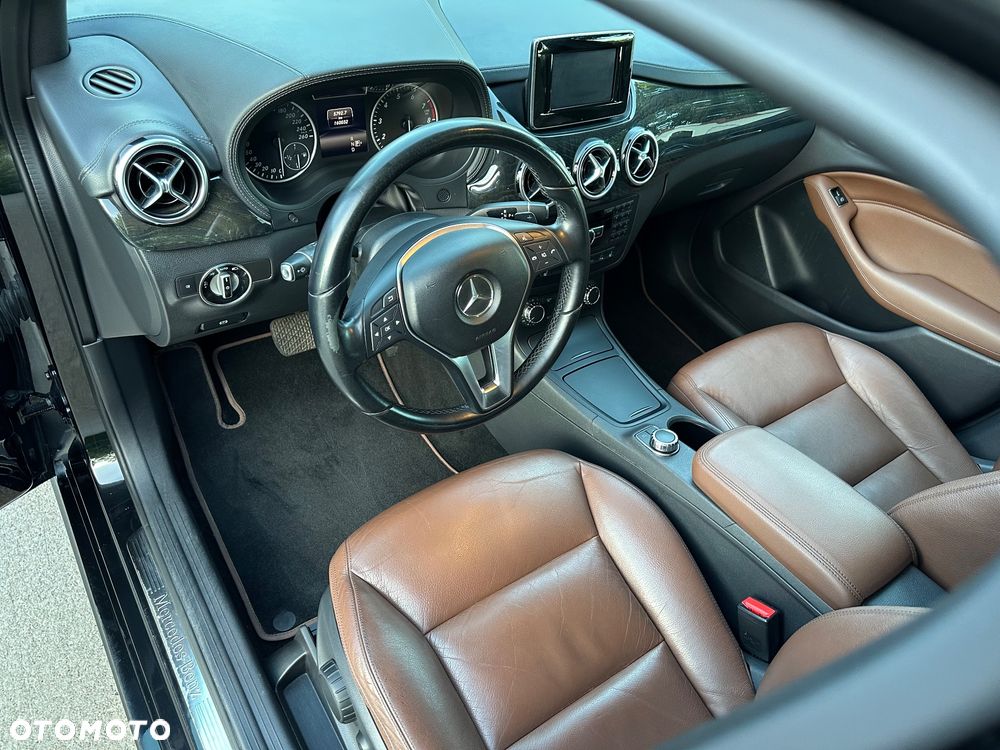 Mercedes-Benz Klasa B 180 7G-DCT - 10