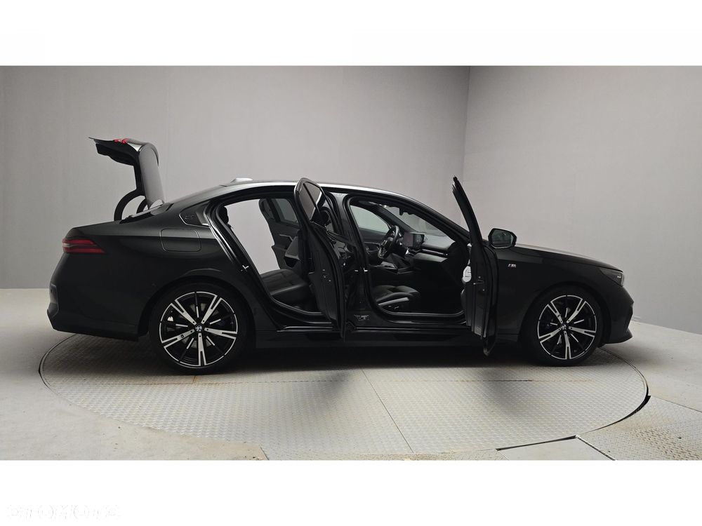 BMW Seria 5 - 13