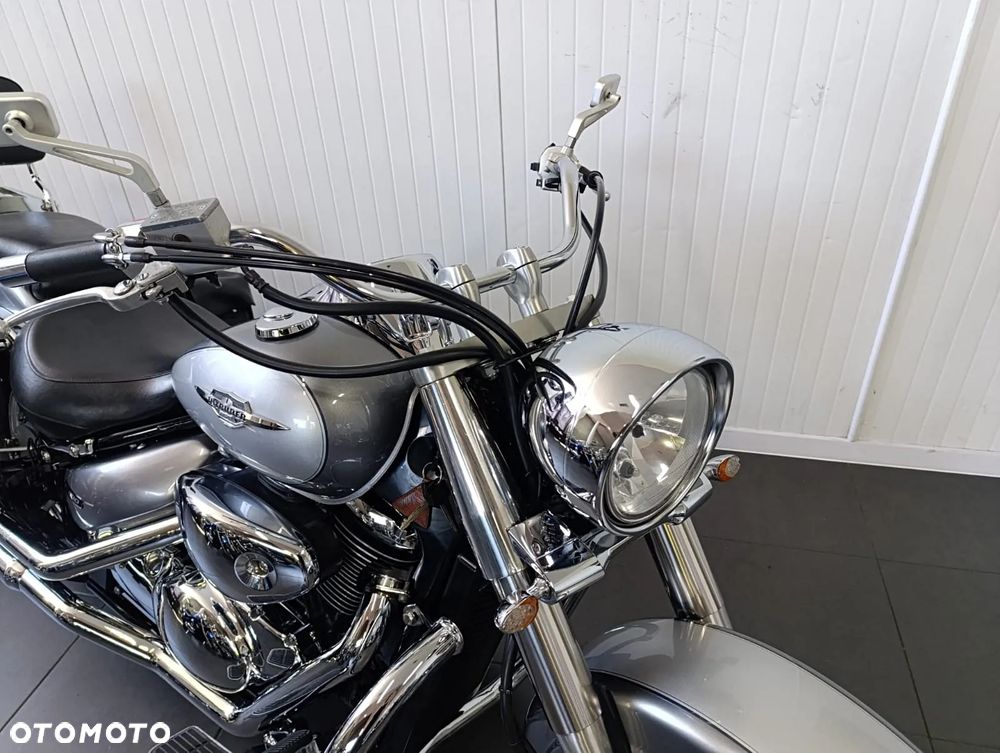 Suzuki VL 800 Volusia - Boulevard C50 - 16