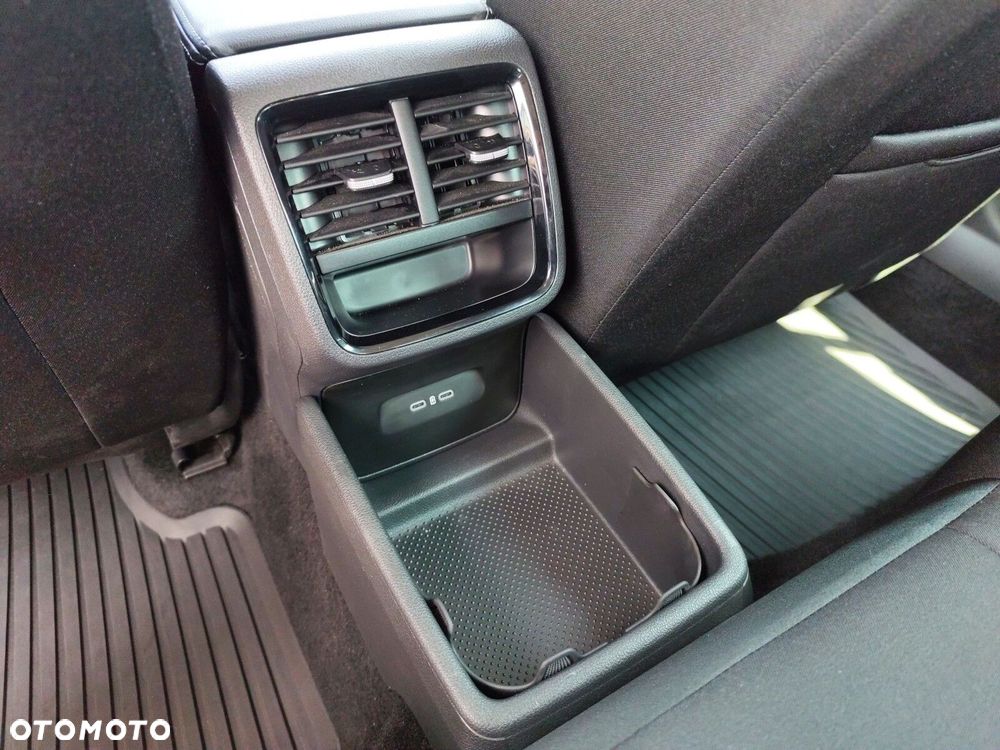 Skoda Octavia 1.5 TSI mHEV Selection DSG - 13