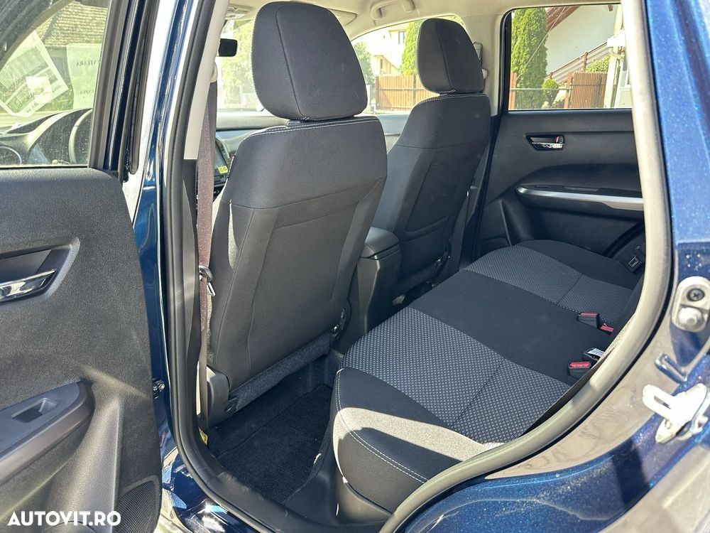 Suzuki Vitara 1.5 HEV Passion - 17