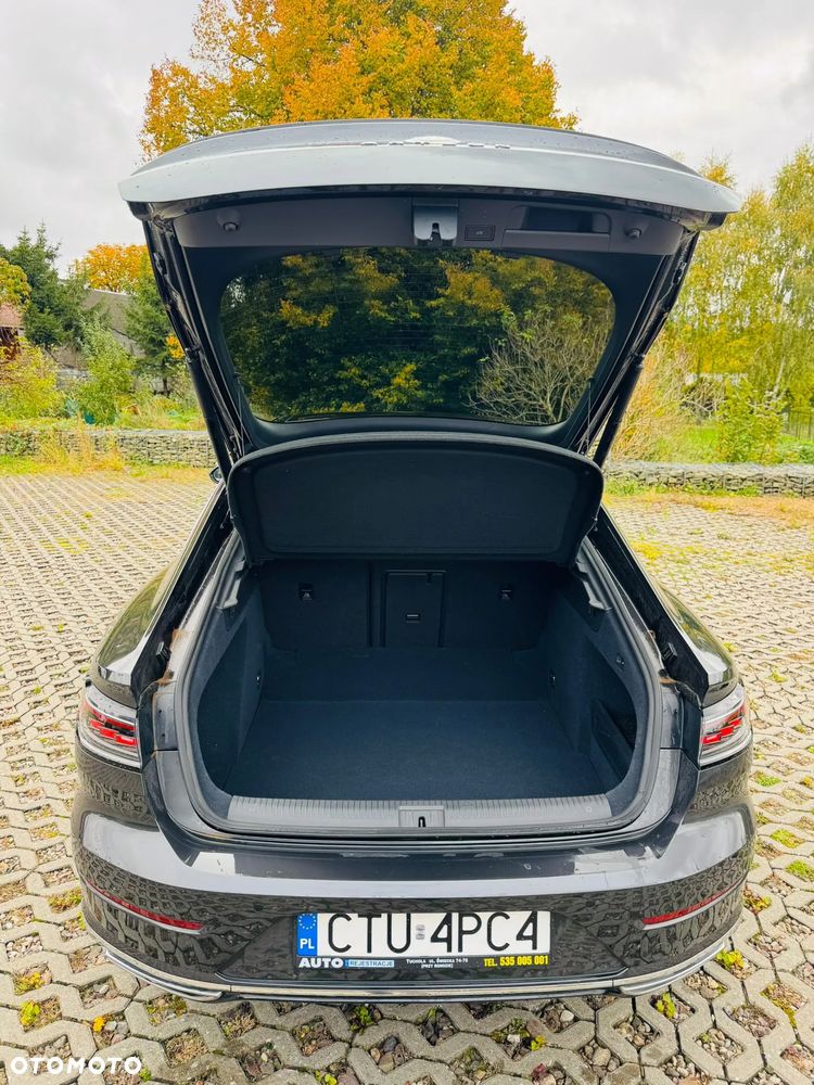 Volkswagen Arteon 2.0 TDI SCR DSG R-Line - 29