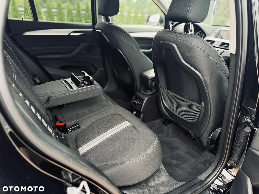 BMW X1 sDrive18d Advantage - 17