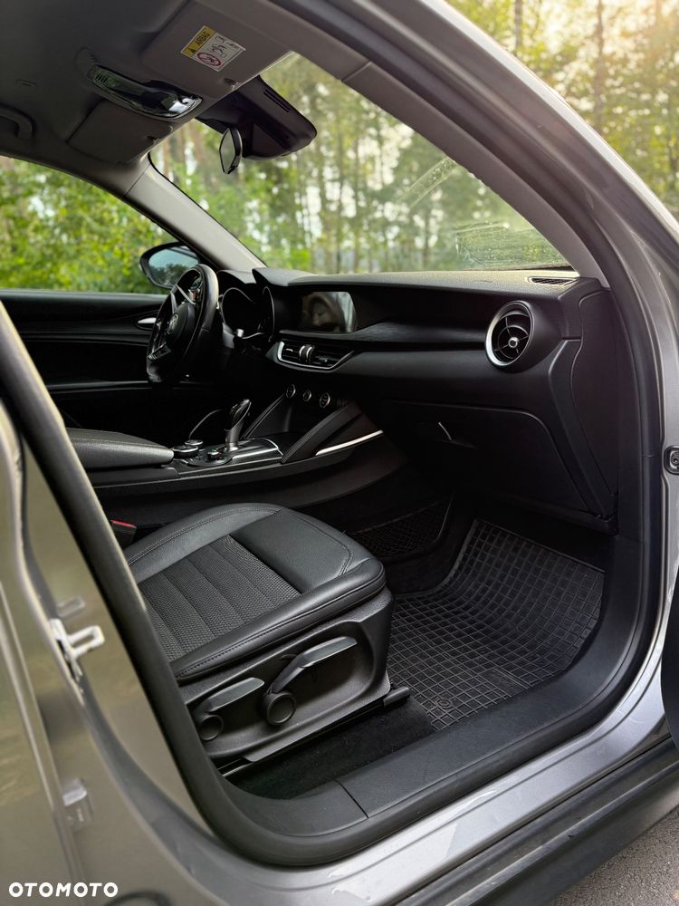 Alfa Romeo Stelvio 2.2 JTDM Q4 - 7