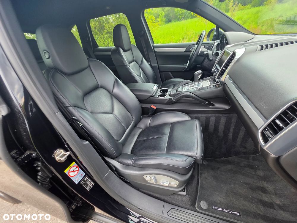 Porsche Cayenne Diesel Tiptronic S - 12