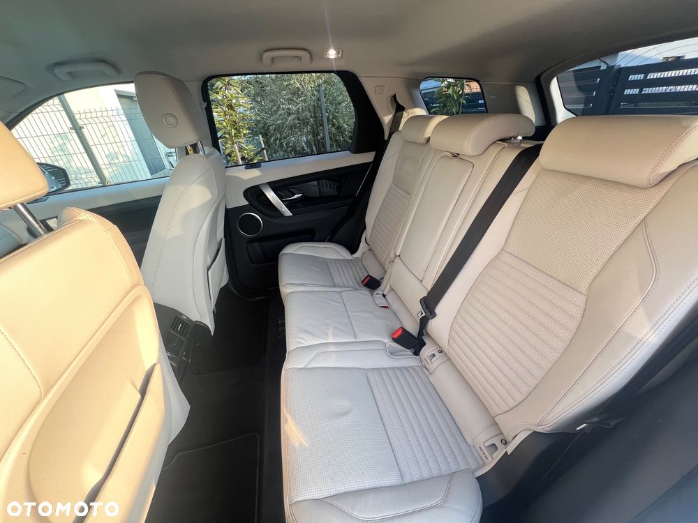 Land Rover Discovery Sport 2.0 P200 mHEV S - 8