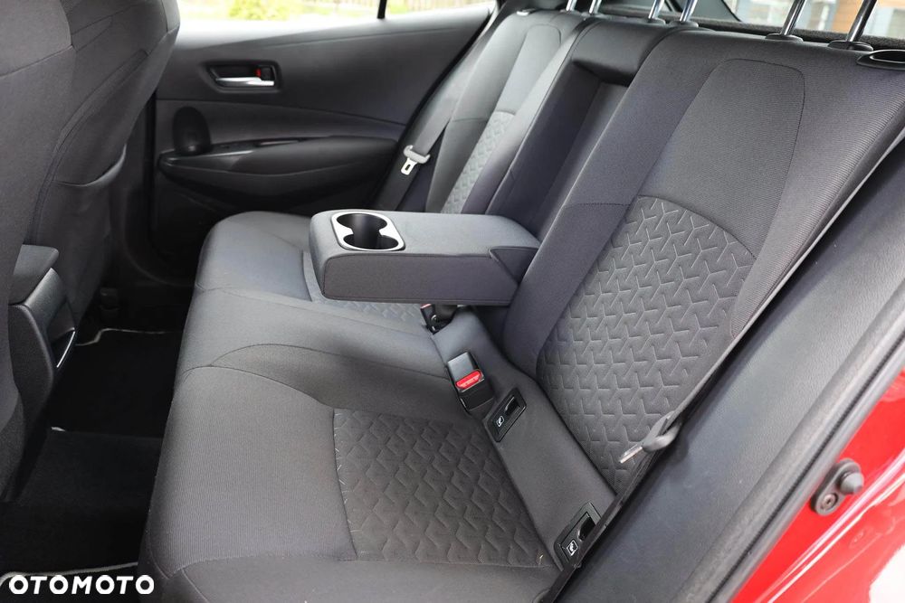 Toyota Corolla 1.8 Hybrid Comfort - 34