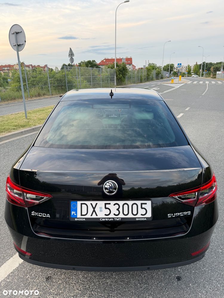 Skoda Superb 1.5 TSI L&K DSG - 4
